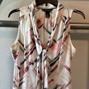White house Black Market sleeveless top size 6